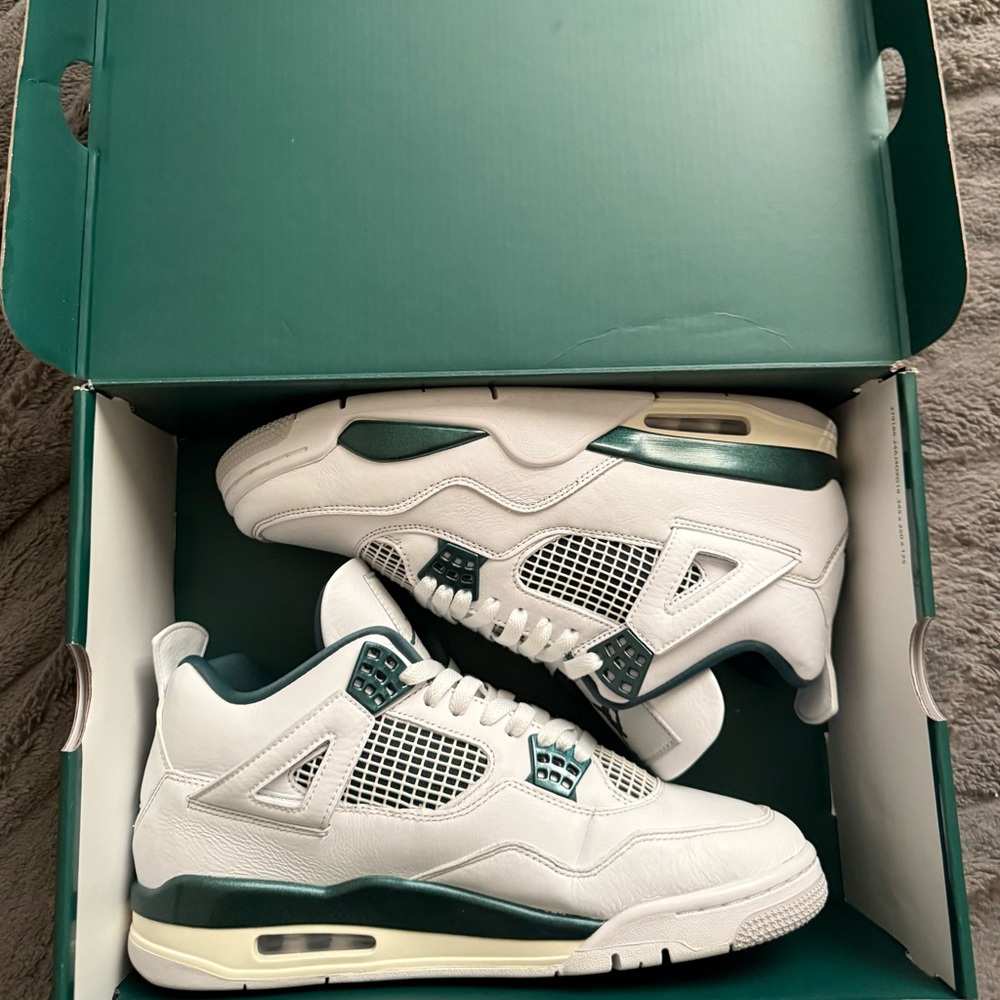 Oxidized green jordan 4 retro air